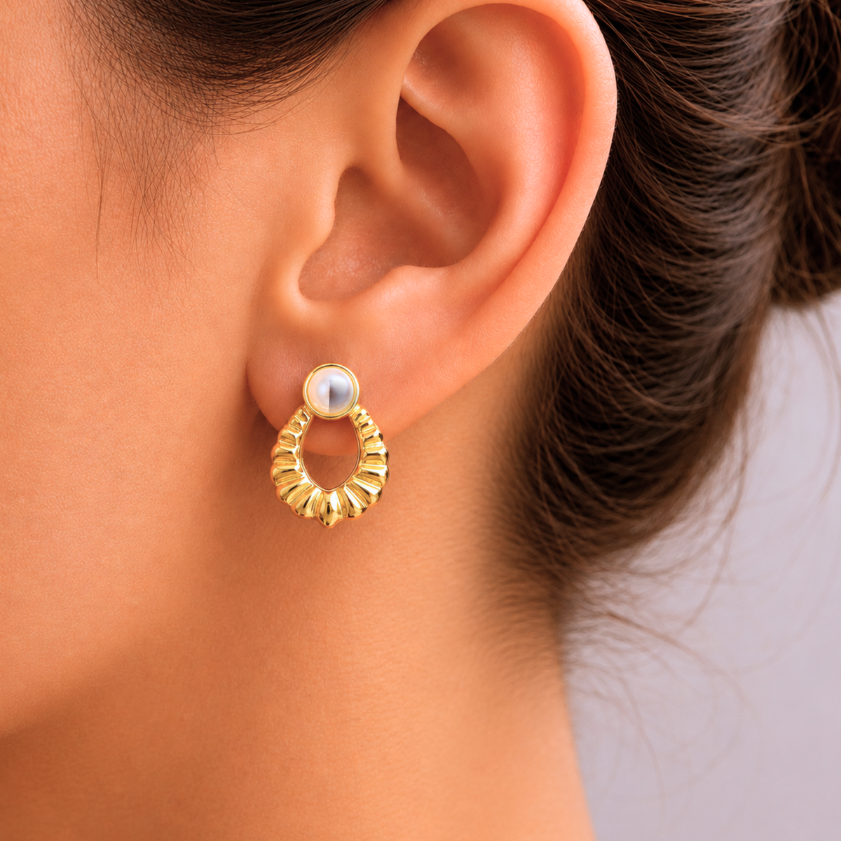 Noble Drop Earrings