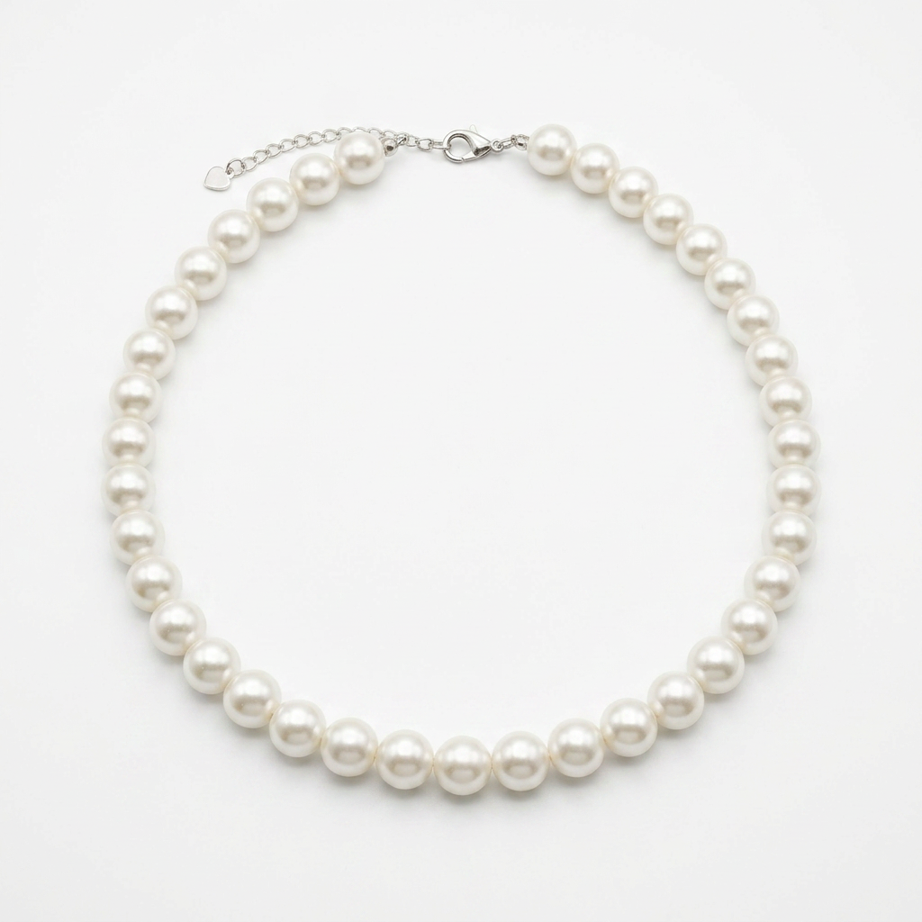 Short - White Pearl Necklace